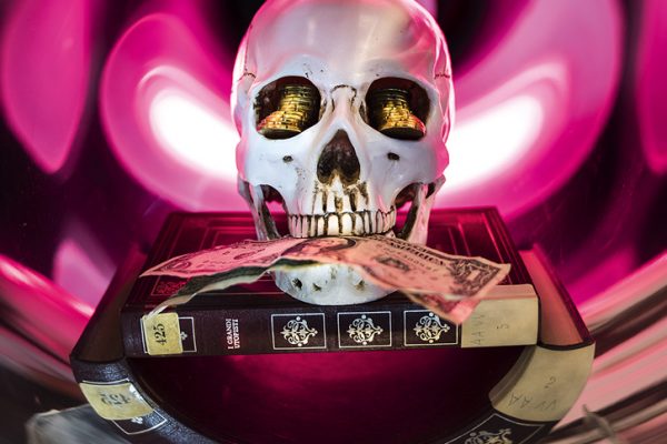 Mentisughe e Mentifughe. A Volterra la grande personale di Nico Bruchi.