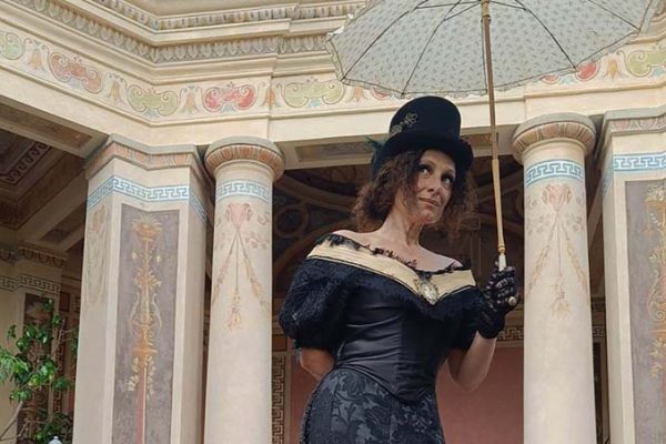 Vestire l’Estate: raccontare la Toscana attraverso l’Alta Moda e l’Artigianato di qualità