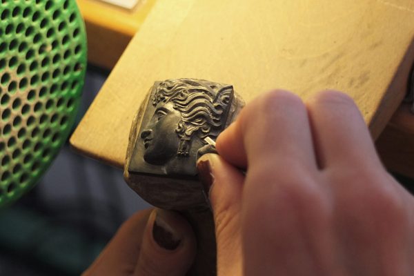 In partenza il Corso triennale della Scuola dell’Arte della Medaglia. C’è ancora tempo per candidarsi