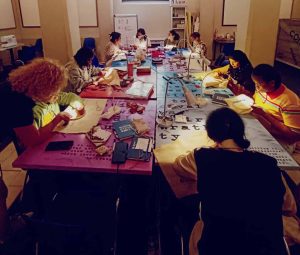 Filolab 2 Dialogo interculturale e riscatto sociale grazie al corso di ricamo